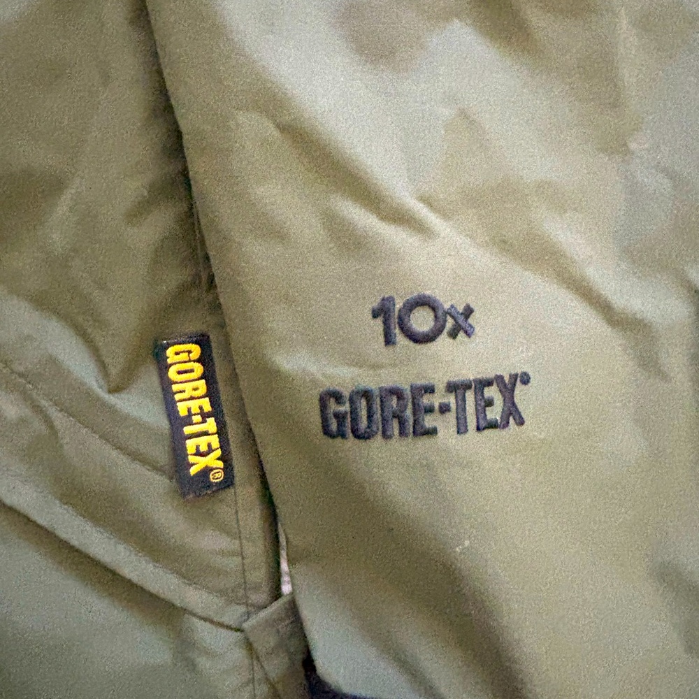 10x GORE-TEX Hunting Raincoat with Pants- Olive - Picture 4 of 8